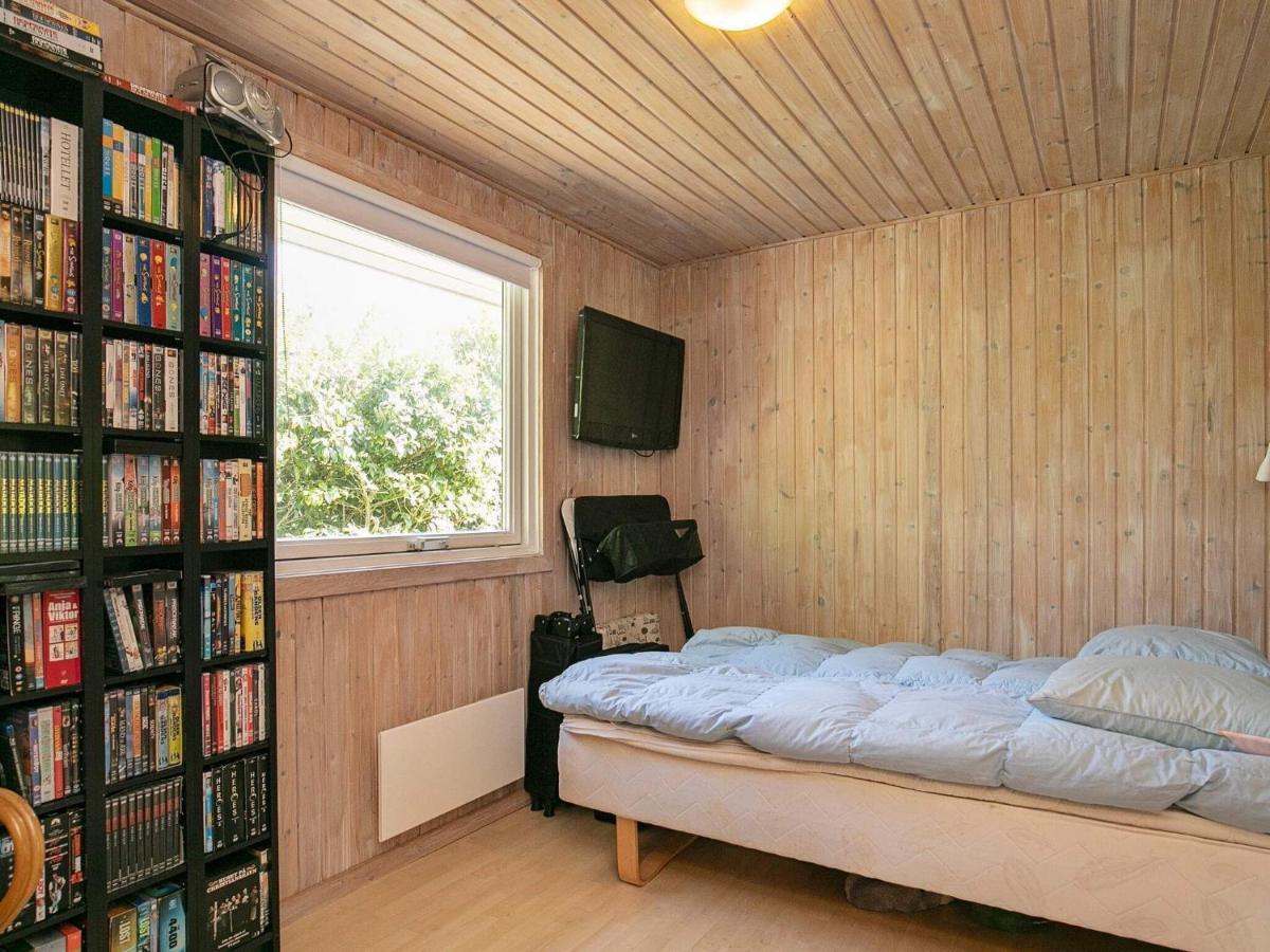 8 Person Holiday Home In Tranek R Транекер Экстерьер фото